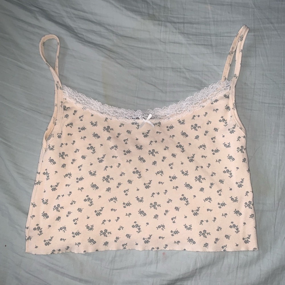 Brandy Melville skylar floral tank